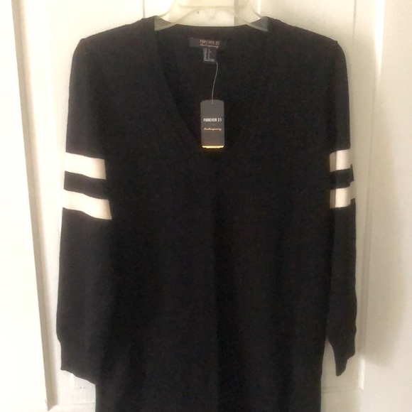 NWT • Forever 21 CONTEMPORARY • V-Neck Knit Sweater Dress w Stripe Sleeve Detail - Picture 6 of 12